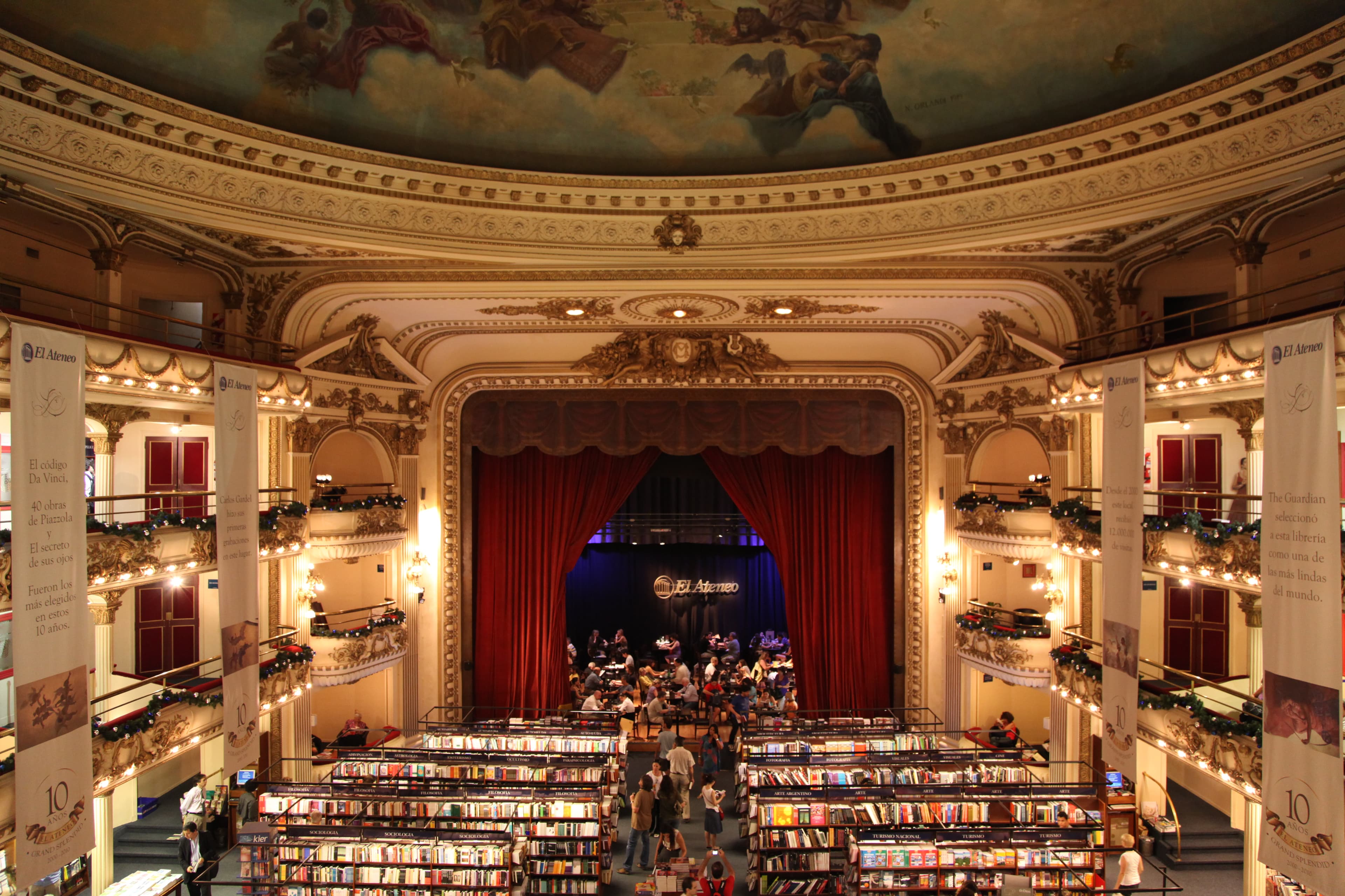 El Ateneo Bookstore