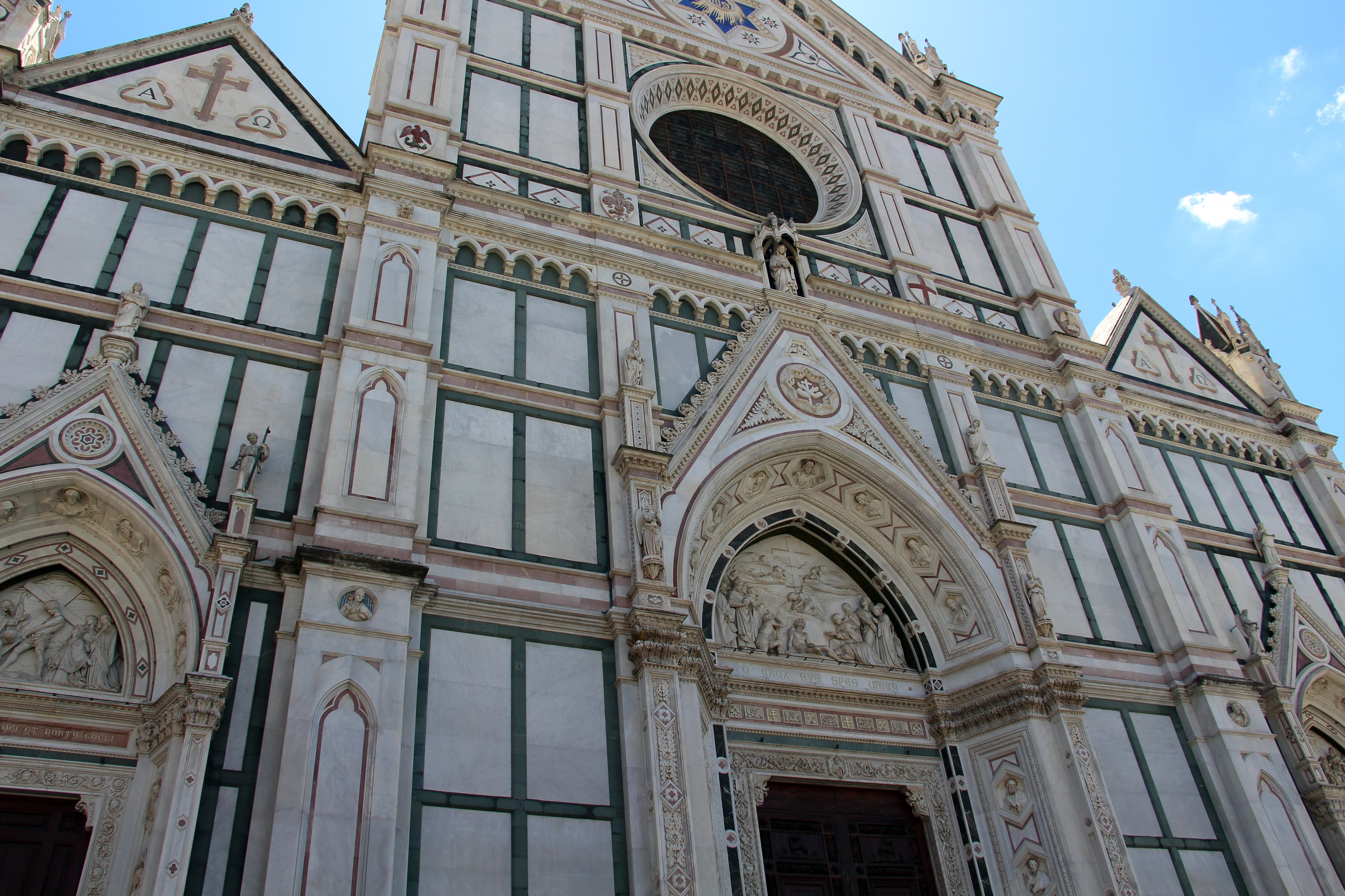Centro Storico - Piazza di Santa Croce

The Basilica di Santa Croce is the principal Franciscan church in Florence and is considered a minor basilica. Construction of the current church, which was built to replace an older structure, began in 1294, possibly by Arnolfo di Cambio. It was consecrated in 1442 by Pope Eugene IV.
