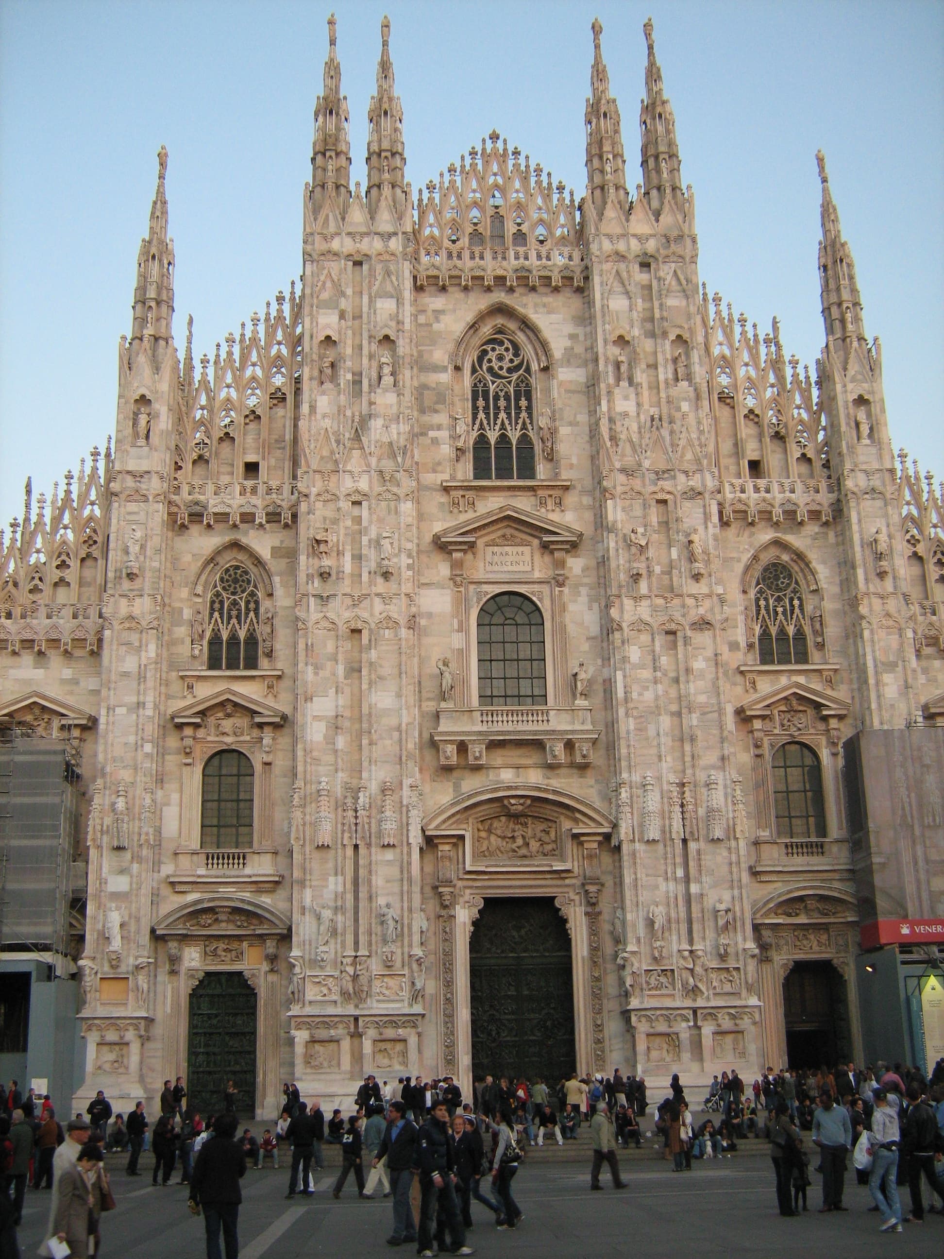 Front facade of the cathedral.