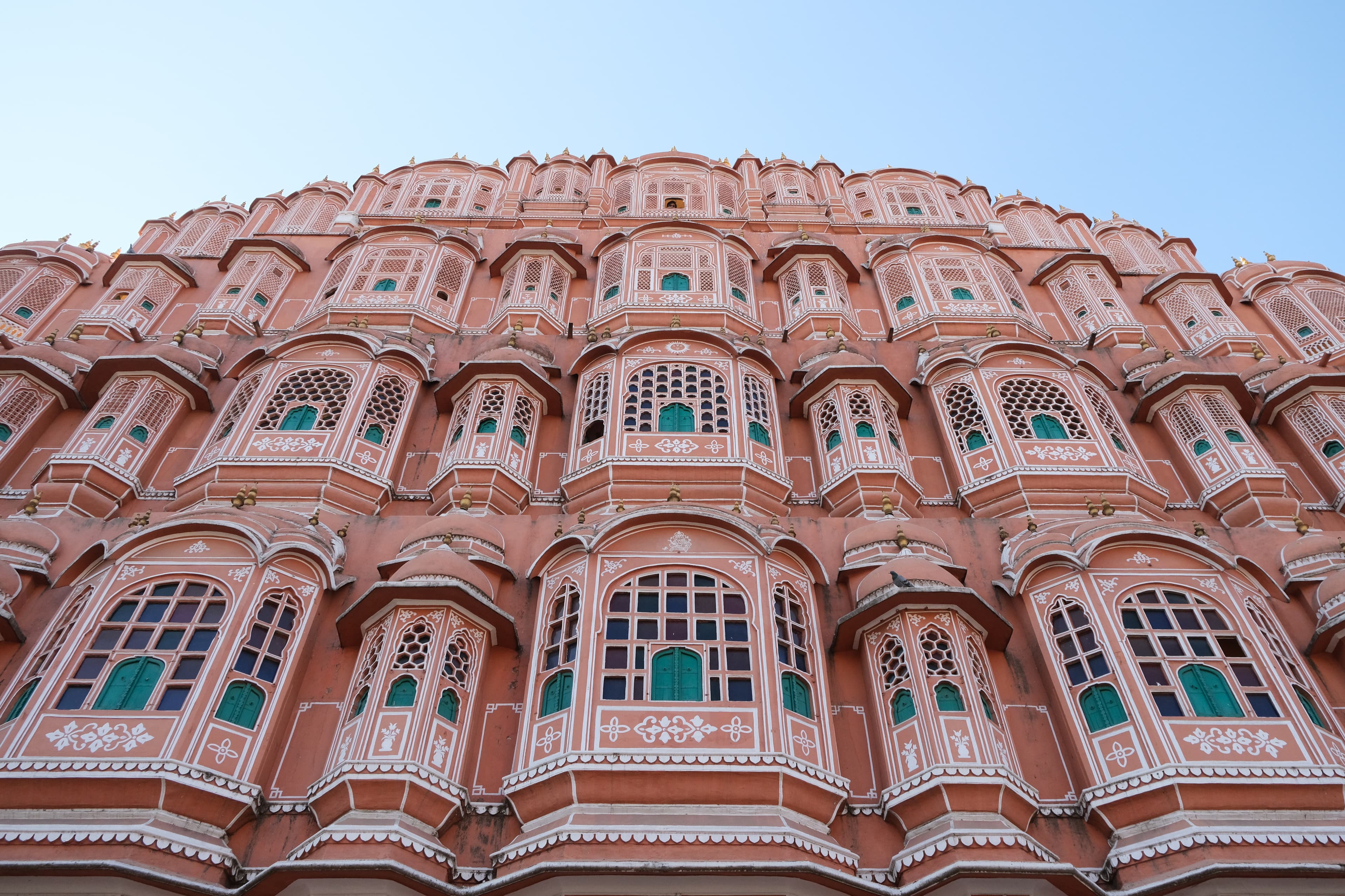 The exterior facade of Hawa Mahal.