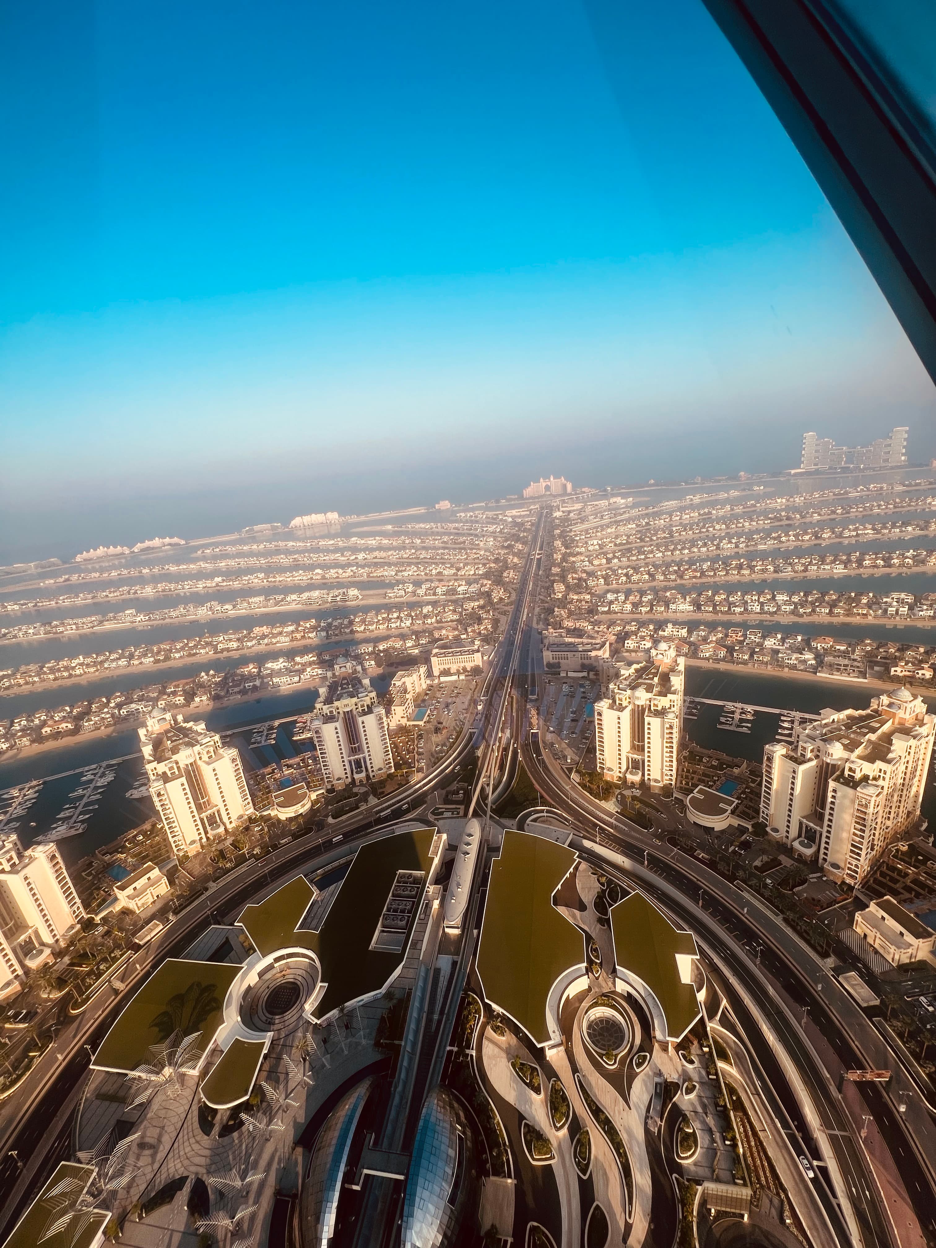This illustration is part of the Images from the UAE in the Lens Competition.