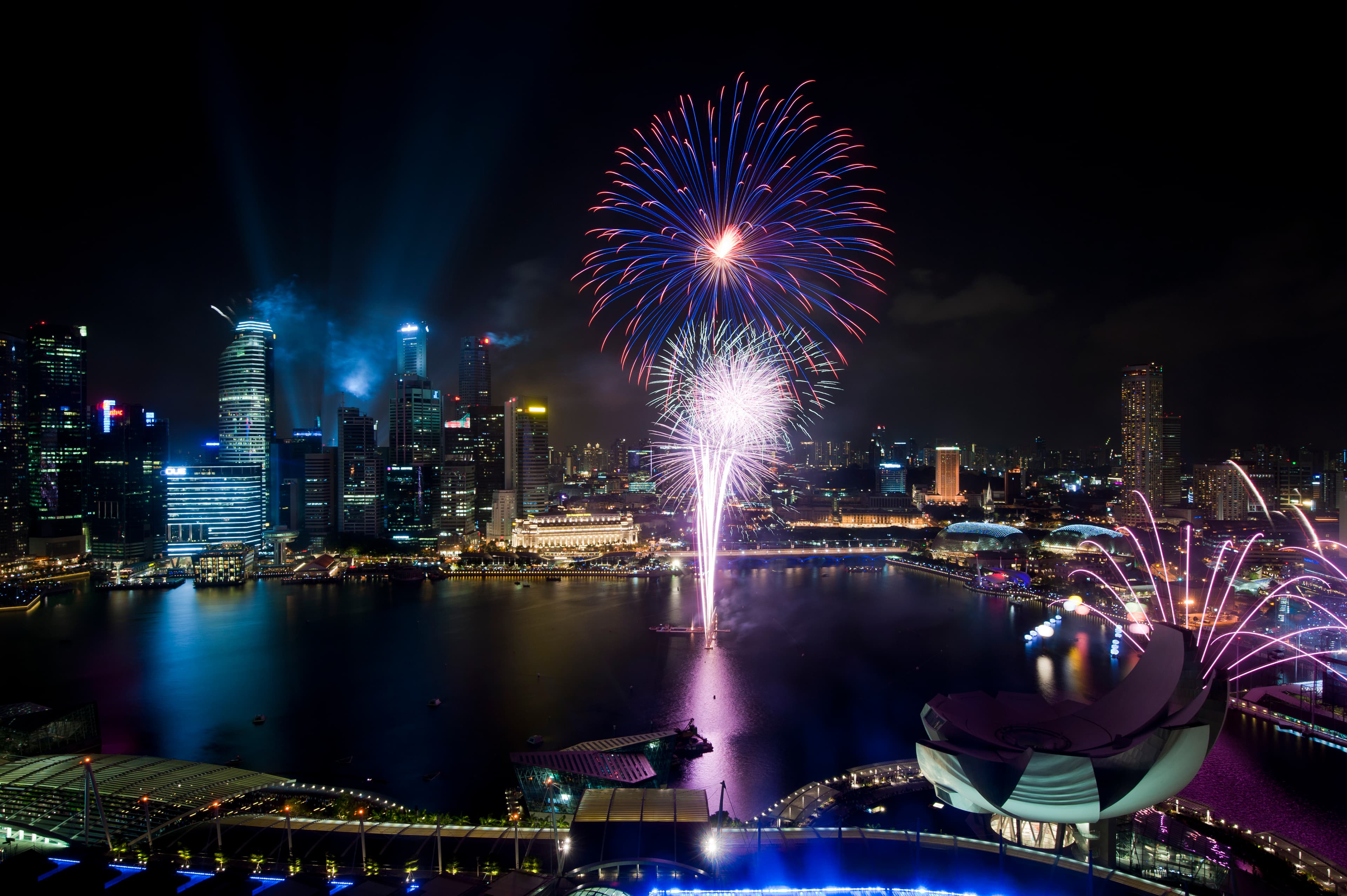 Exploring the Vibrant Tapestry of Singapore: A Traveler's Guide